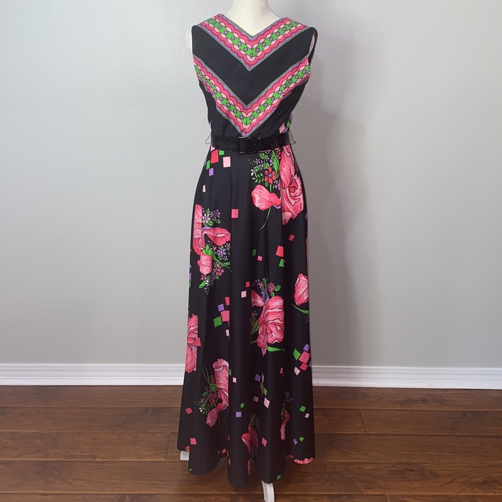 60s-70s Donovan Galvani vibrant maxi dress with belt size 6